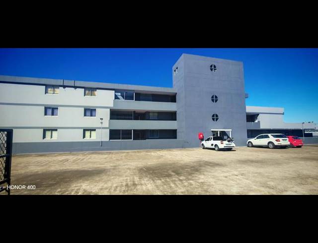 4 BEDROOM APARTMENT FOR SALE IN MARGATE BEACH